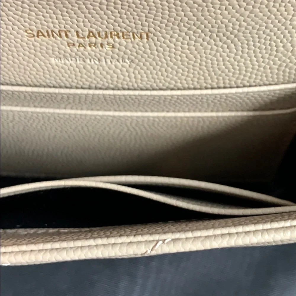 Yves Saint Laurent Beige Quilted Leather Wallet with Gold YSL Logo - Picture 3 of 7